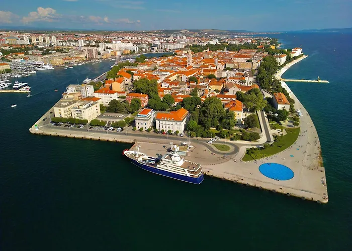 Holiday Apartments Ivano & Leo - Private Parking