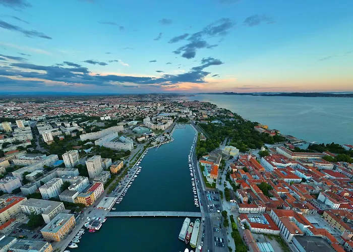 Holiday Apartments Ivano & Leo - Private Parking