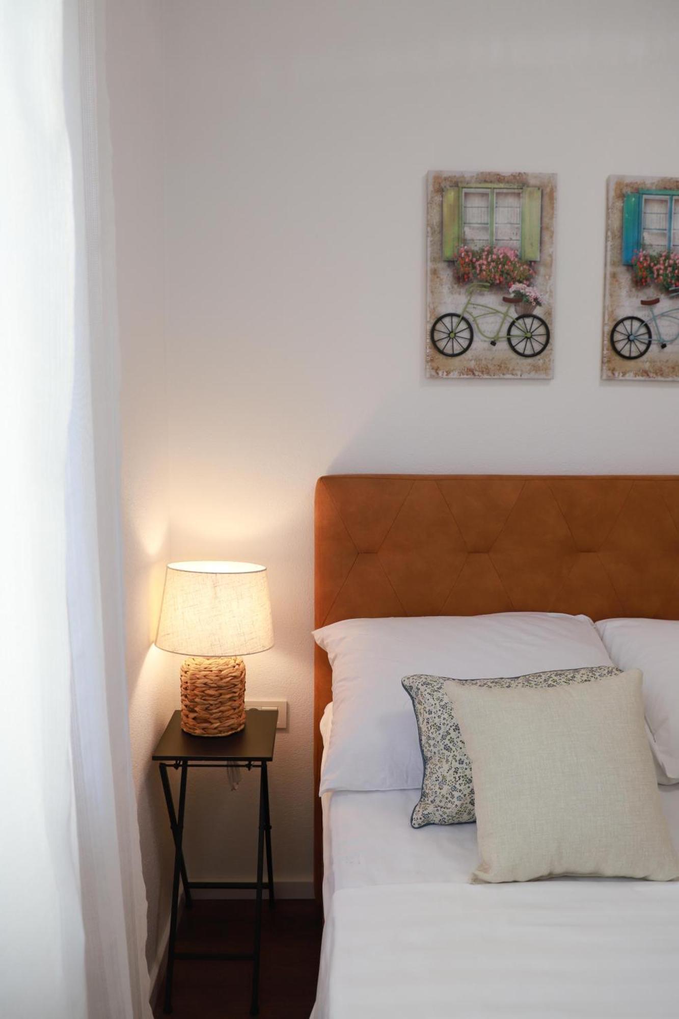 Ivano & Leo - Private Parking Apartmán
